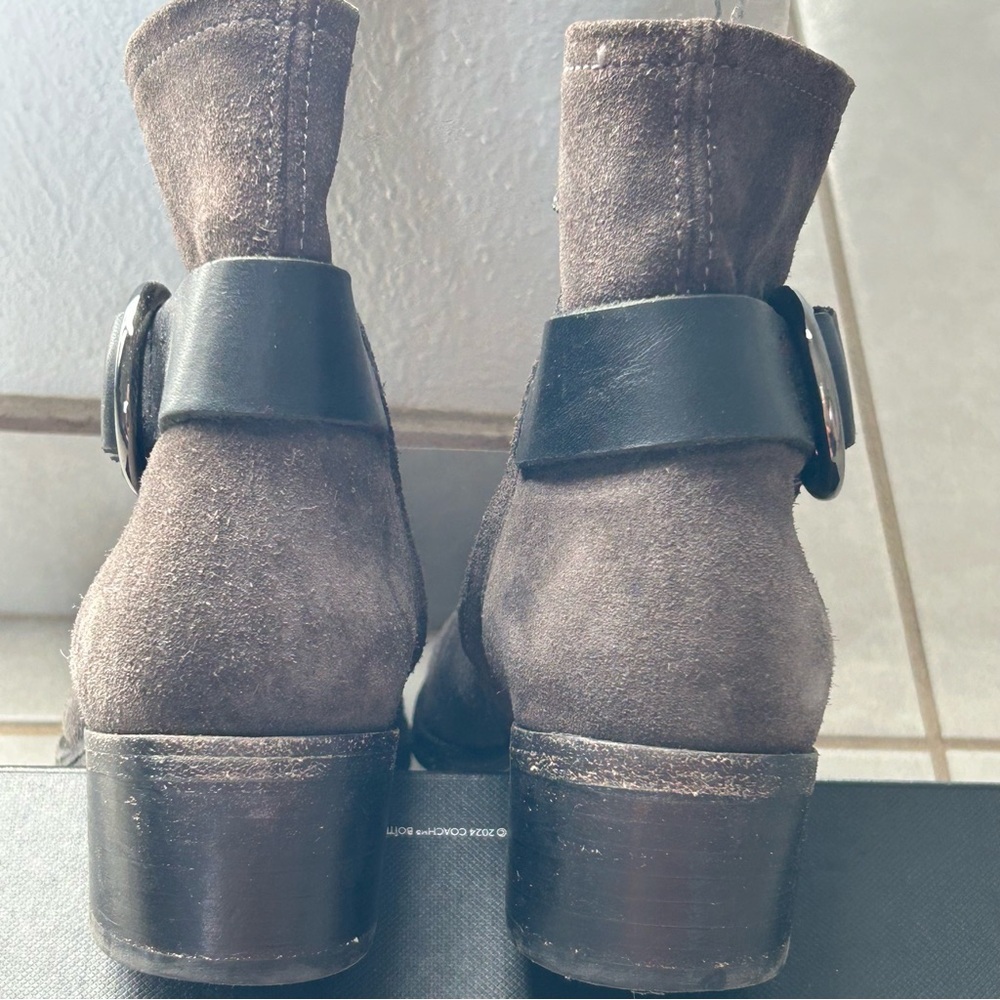 Frye Women's Kristen Harness Short Boot, Sz 6.5 Grigio Soft Oiled Suede - Picture 5 of 10